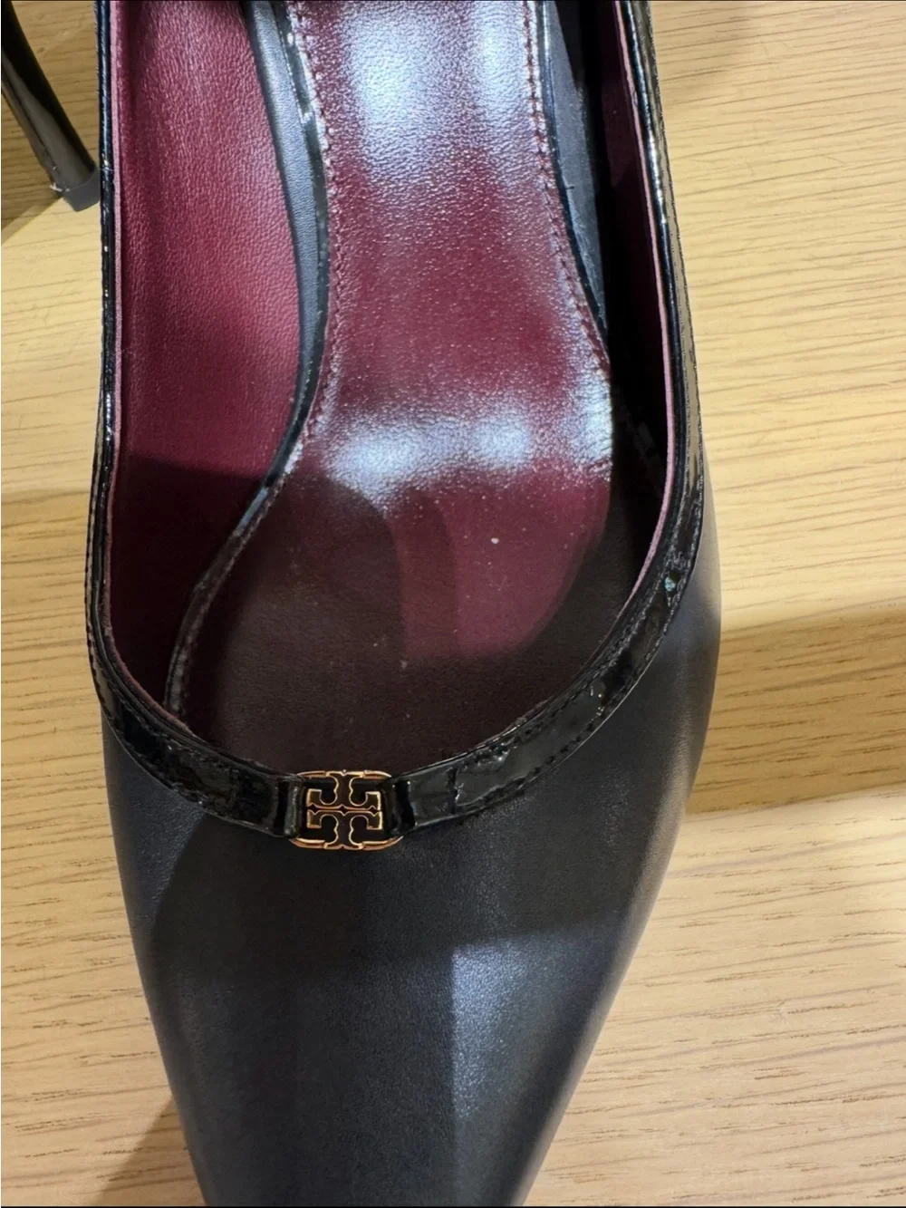 Tory Burch Chelsea Leather Pump